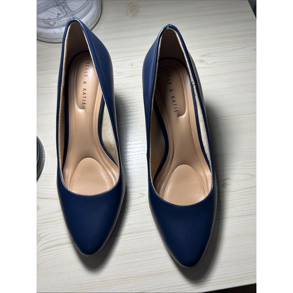 Kelly & Katie Navy Pointed-Toe Pump